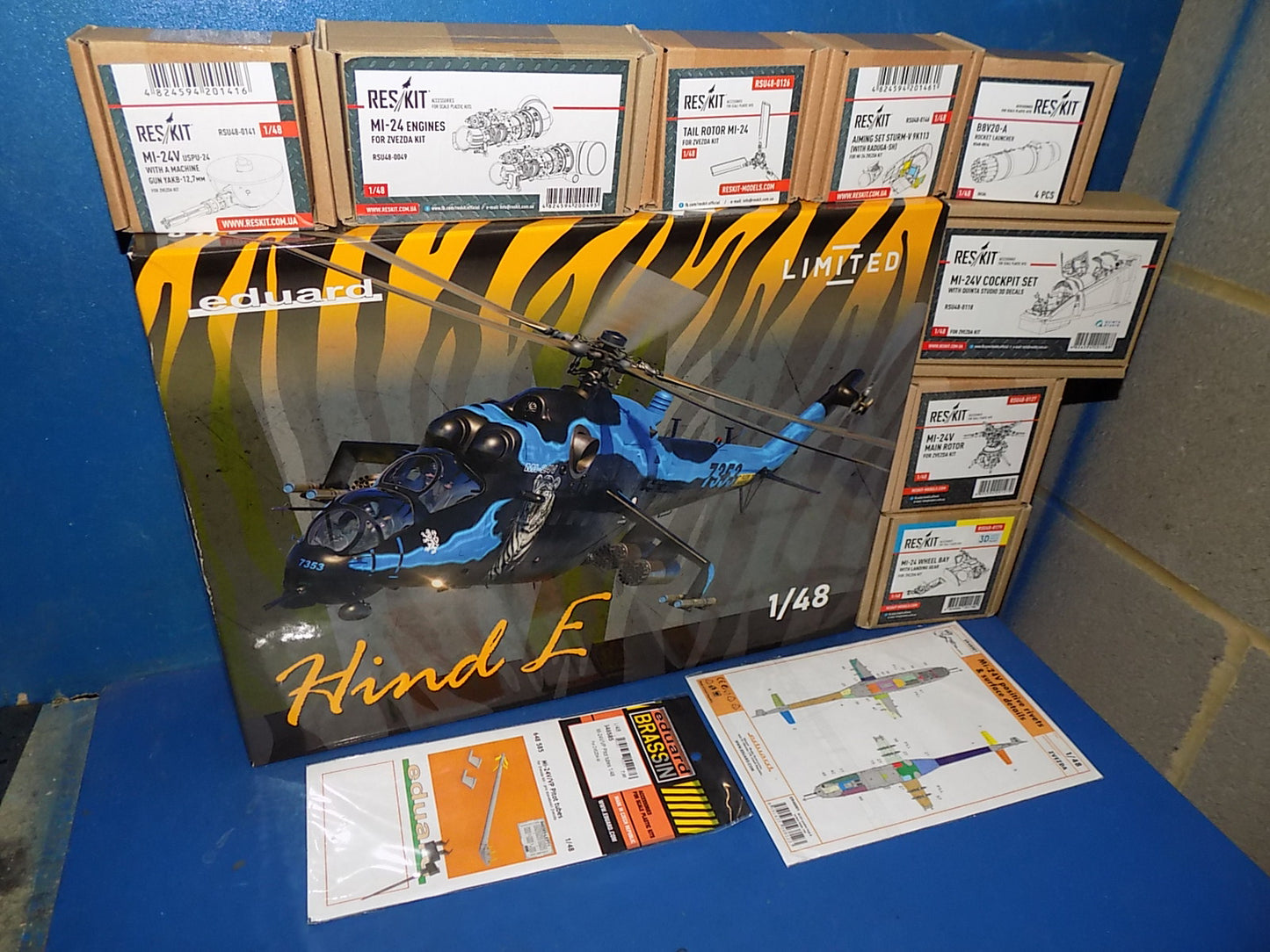 Eduard 11165 1/48 Hinde-E w/ Lots of Upgrades AUC00009