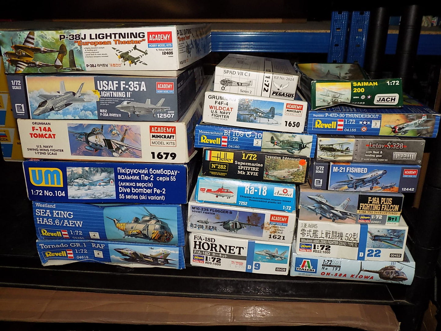 20x Various 1/72 Aircraft Kits - Poor Boxes AUC00025