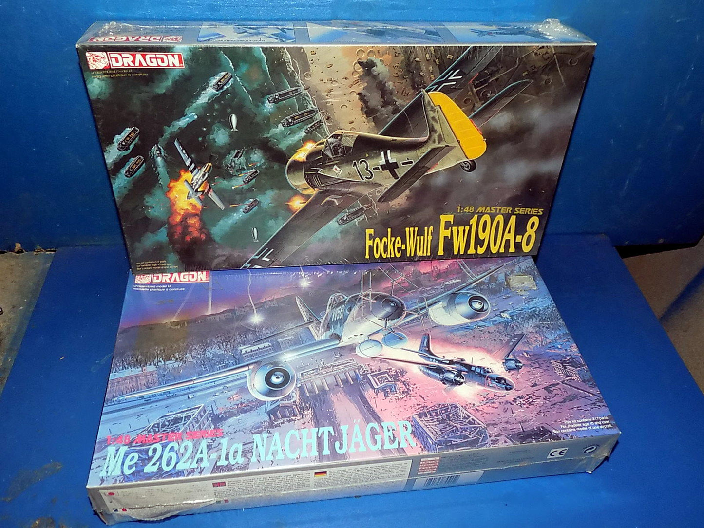1/48 Dragon 5502 Fw190A-7 & 5515 Me262A-1a AUC00037