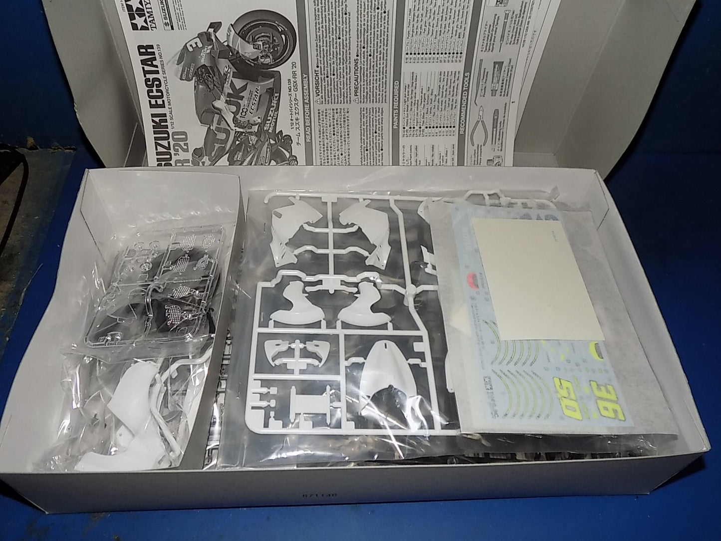 Tamiya 1/12 14139 Suzuki Ecstar GXX-RR w/Extras AUC00125