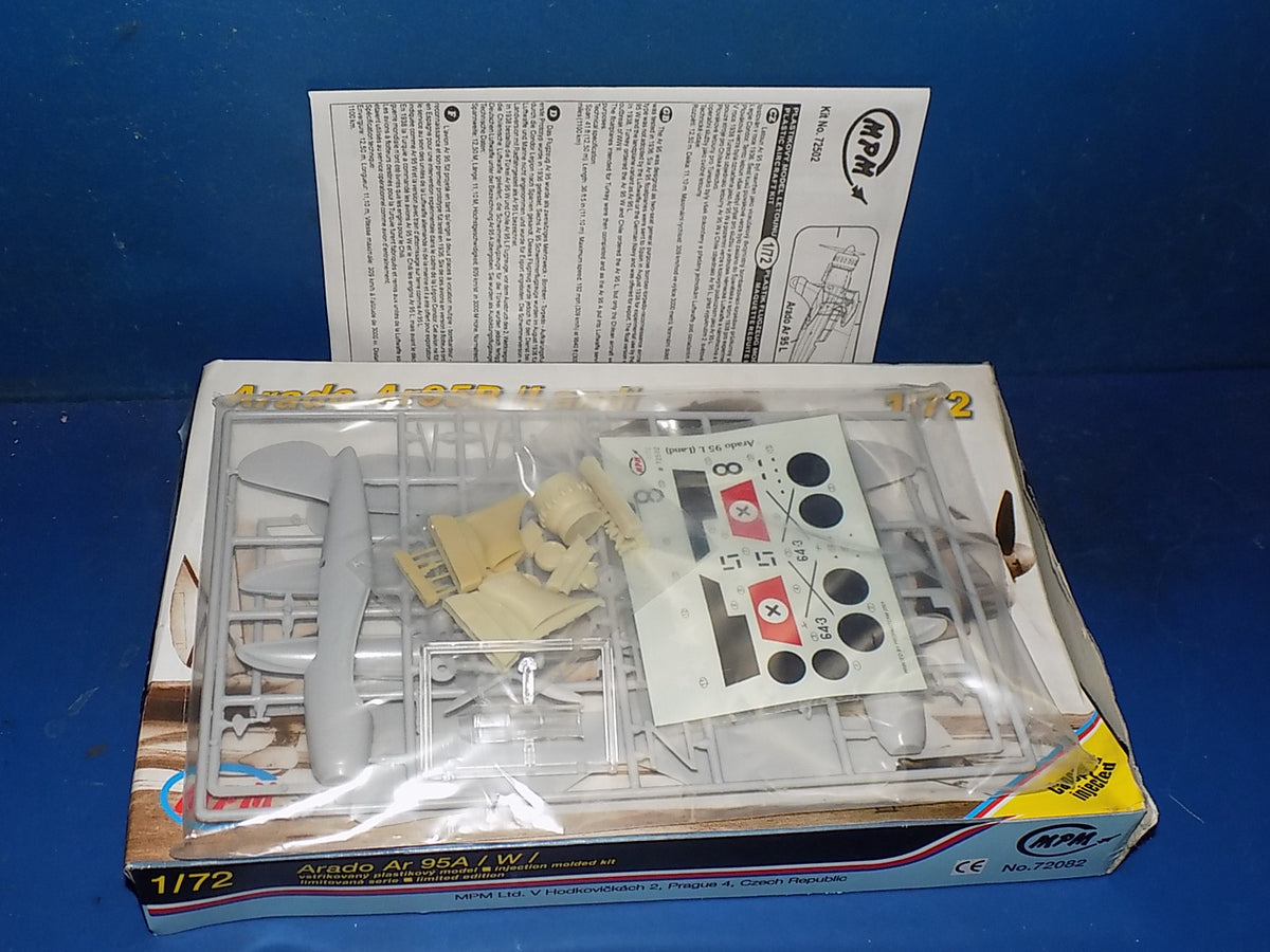 MPM 1/72 72502 Arado Ar95B & 72500 Blenheim Mk.I AUC00171