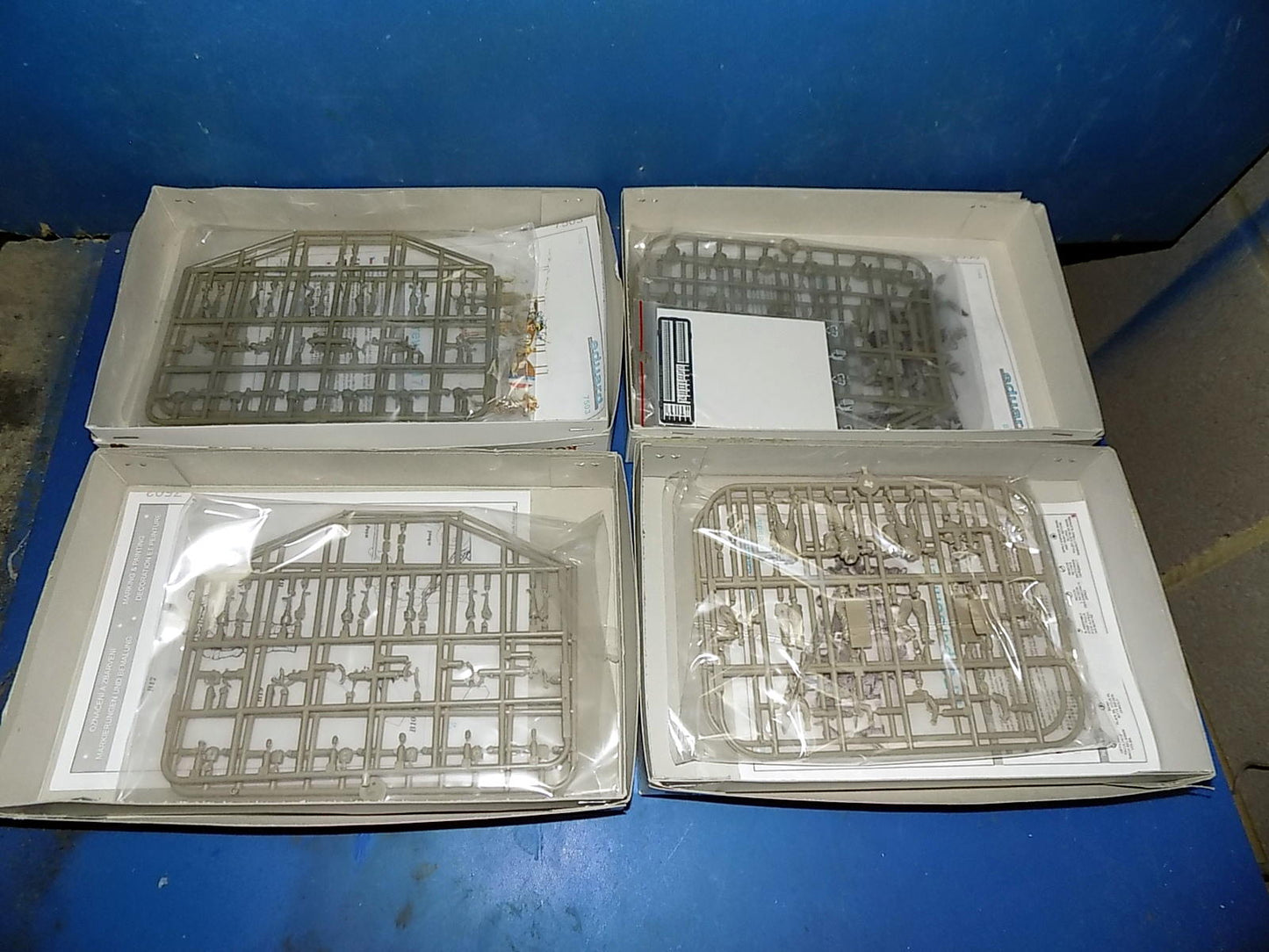 4x Boxes Eduard 1/48 & 1/72 Pilots and Personnel AUC00173