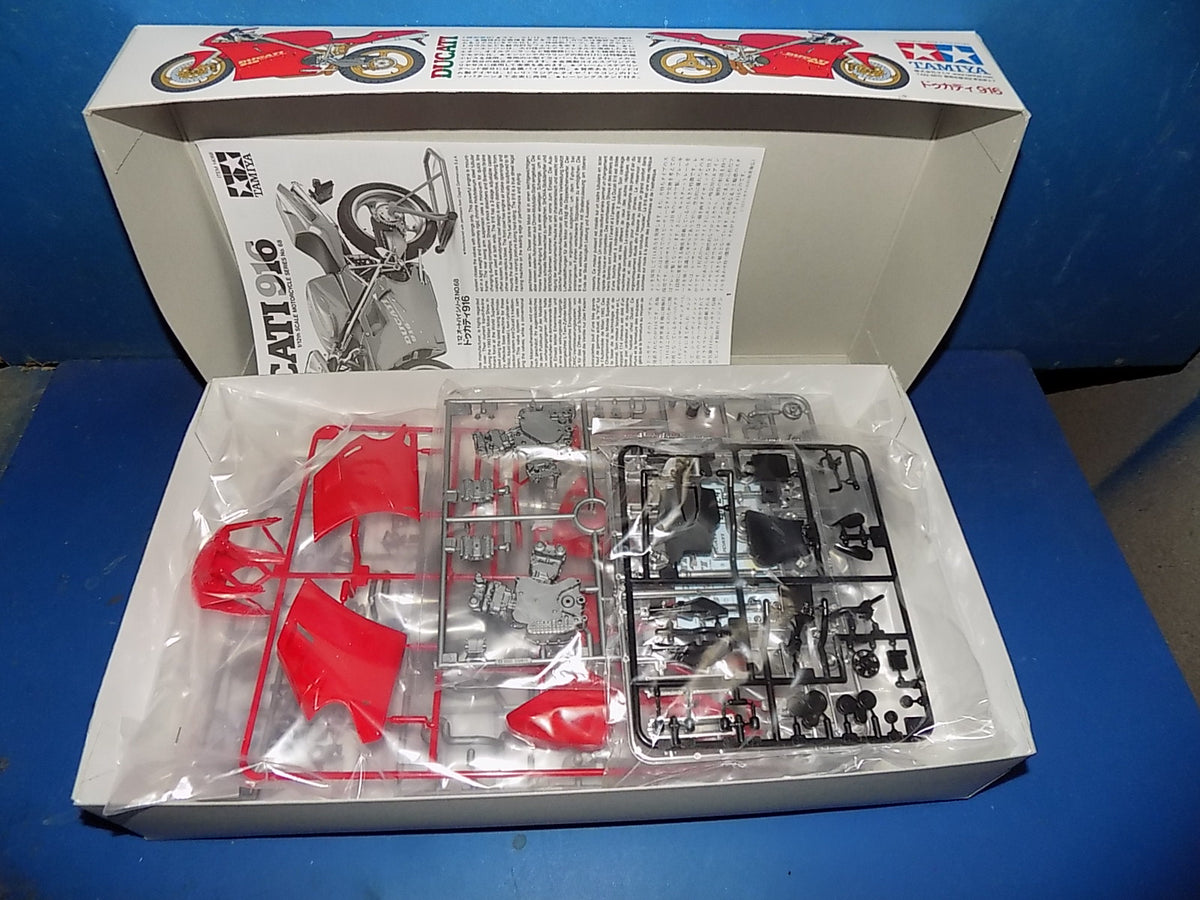 Tamiya 1/12 14068 Ducati 916 w/Extra AUC00199