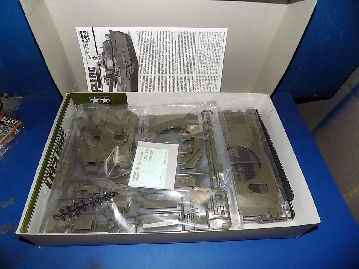 Tamiya 1/35 35279 French Main Battle Tank Leclerc 2 w/Extras AUC00209