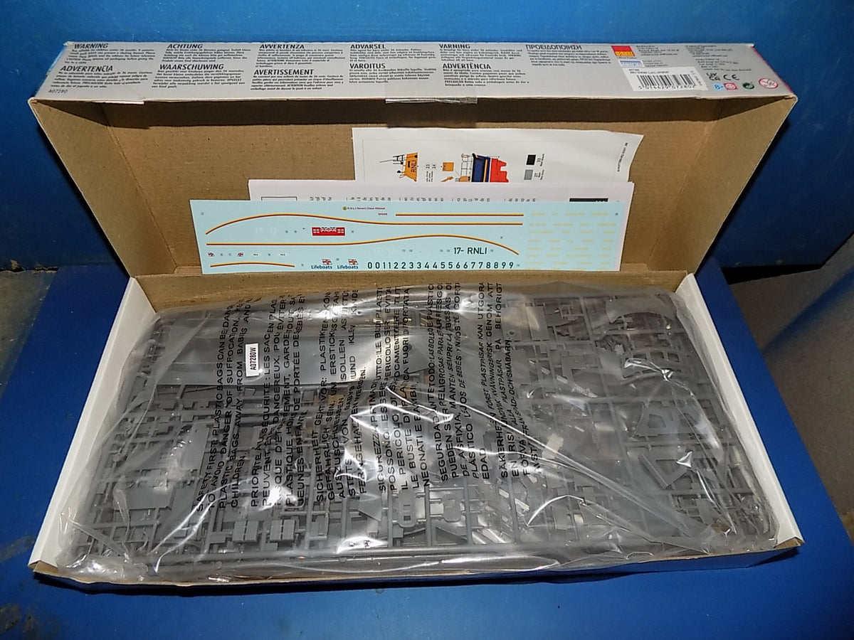Airfix 1/72 05281 RAF Rescue Launch & 07280 RNLI Lifeboat AUC00246