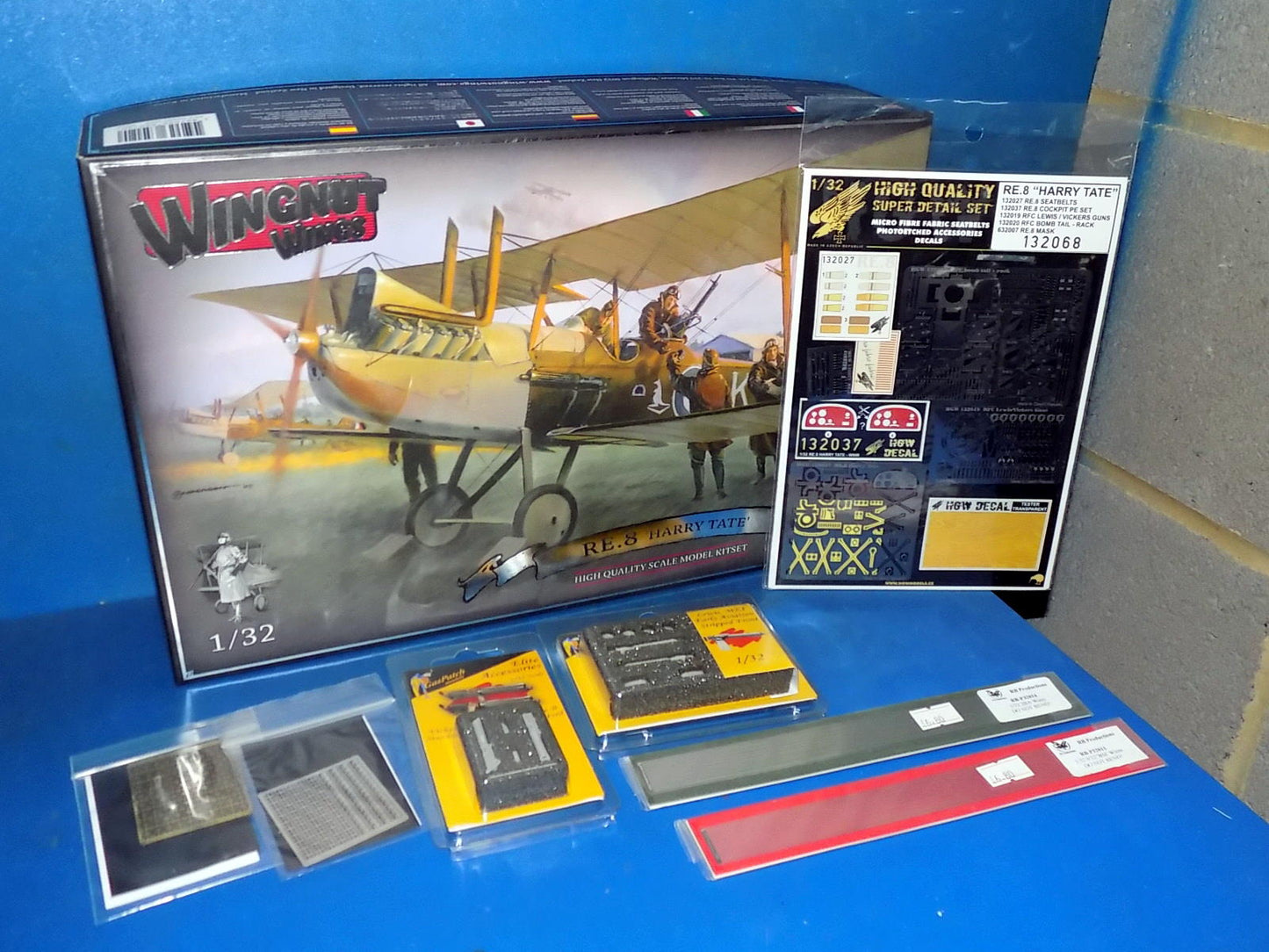 1/32 Wingnut Wings - RE.8 Harry Tate w/Extras