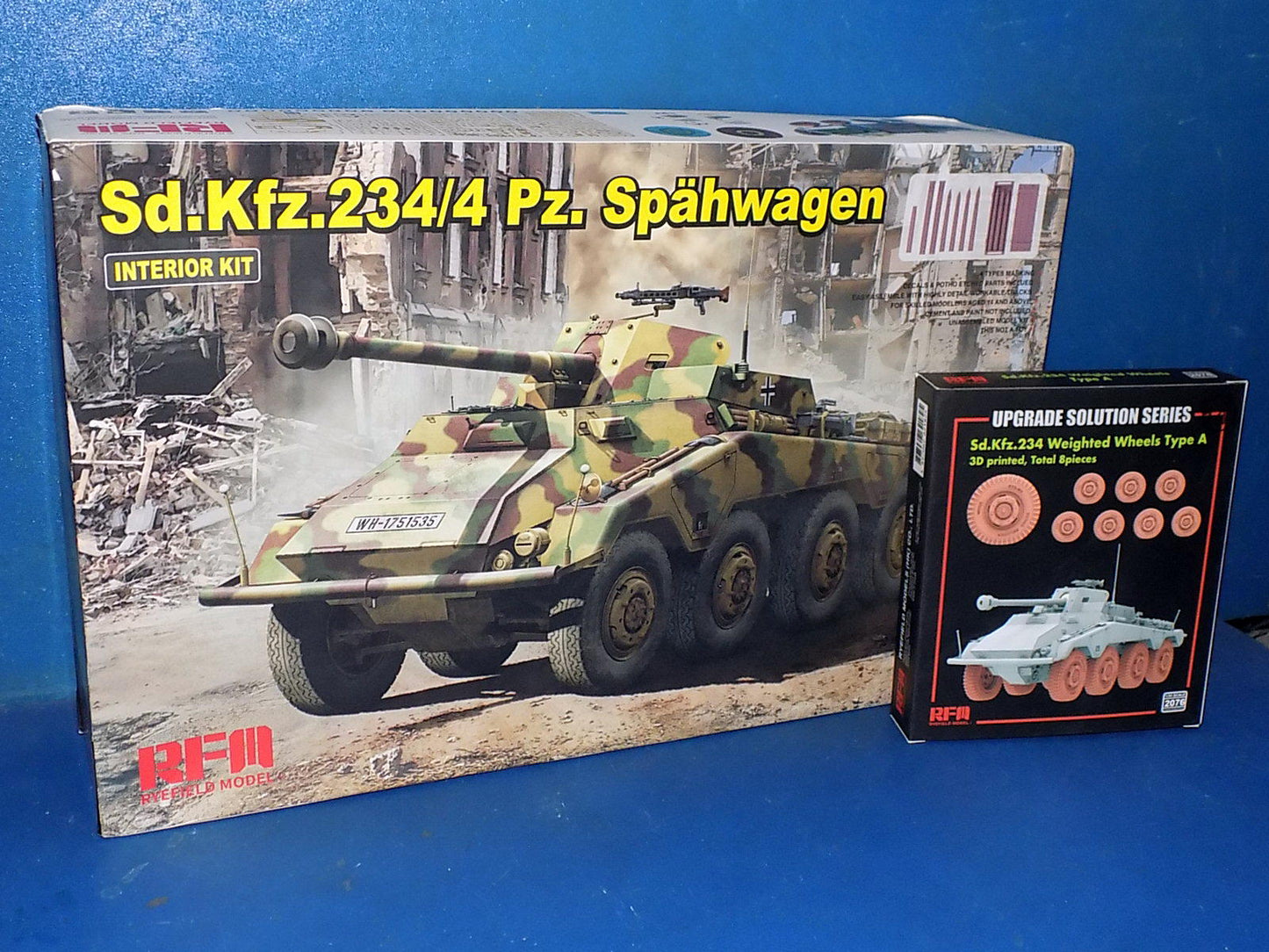 1/35 Rye Field - Sd.Kfz.234/4 Pz. Spahwagen w/Extra