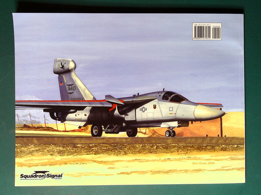 Squadron / Signal - 5557: F-111 Aardvark Walk Around