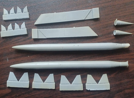 1/48 Odds and Ordanance - TSR2 Bluewater Missile Set