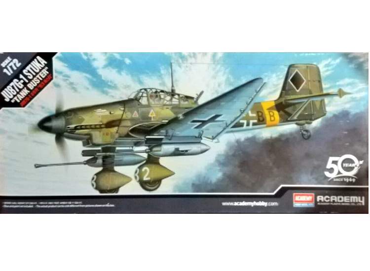 1/72 Academy - Ju-87G Stuka Tank Buster