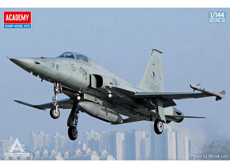 1/144 Academy - Northrop KF-5E Tiger II