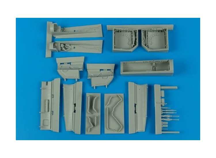 1/48 Aires - Sukhoi Su-27 Flanker B wheel bay (designed to be used with Academy kits)