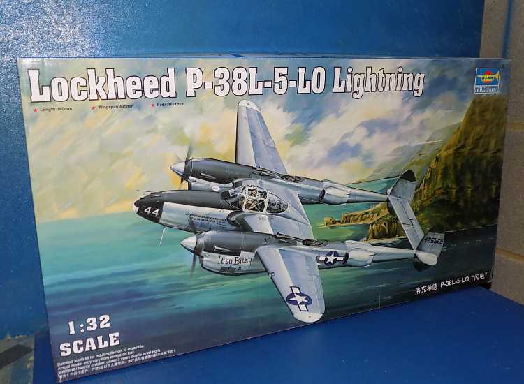 1/32 Trumpeter - P-38L-5-LO Lightning