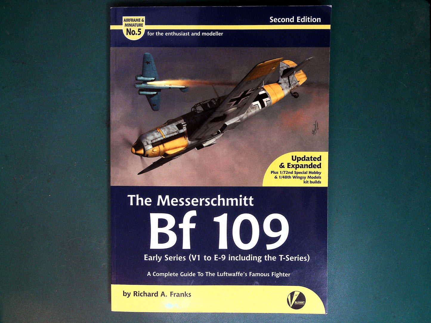 Valiant Publication - Airframe & Miniature 5: The Messerschmitt Bf109 Early Series