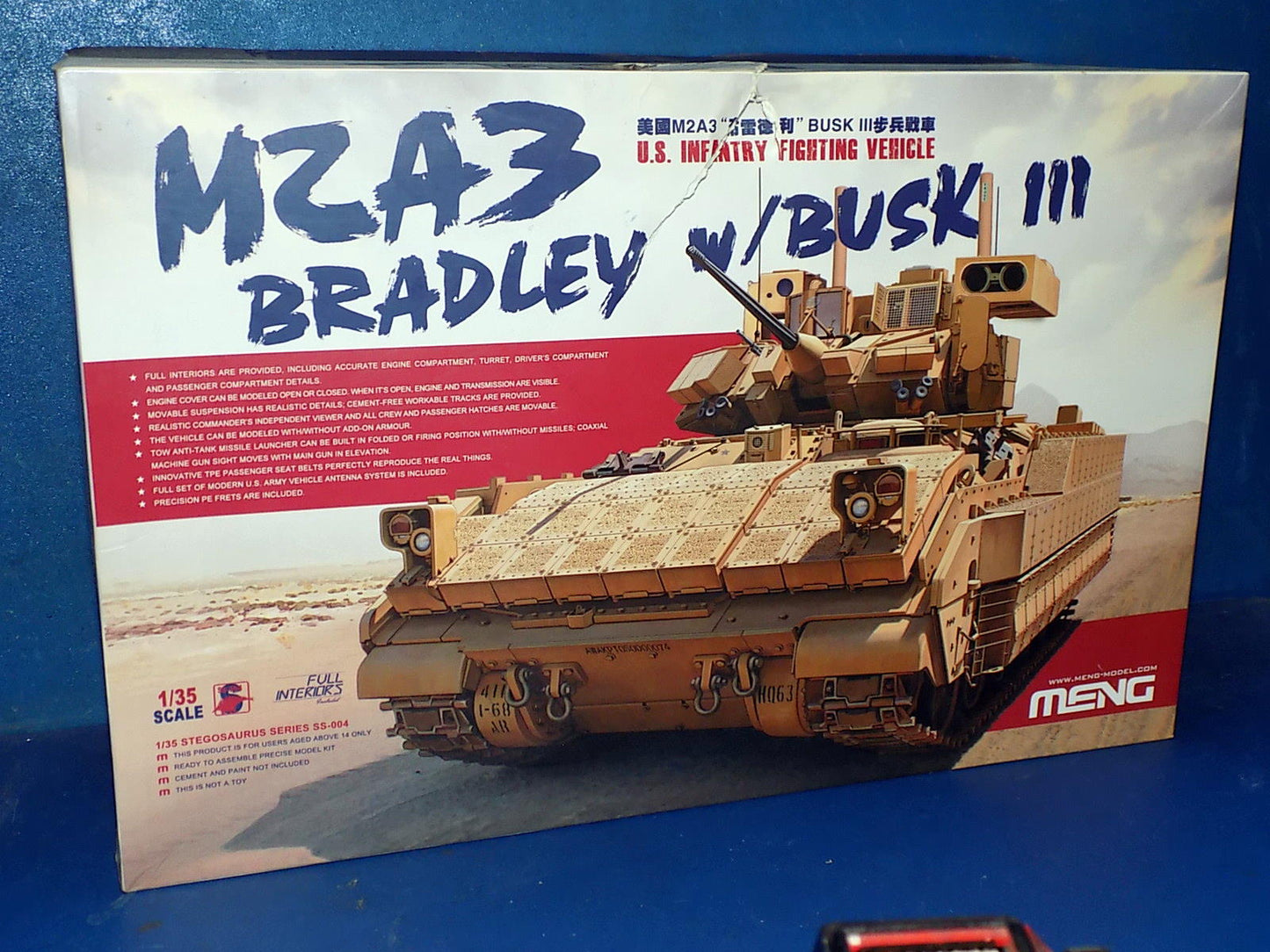 1/35 Meng Model - m2a3 Bradley w/Busy III