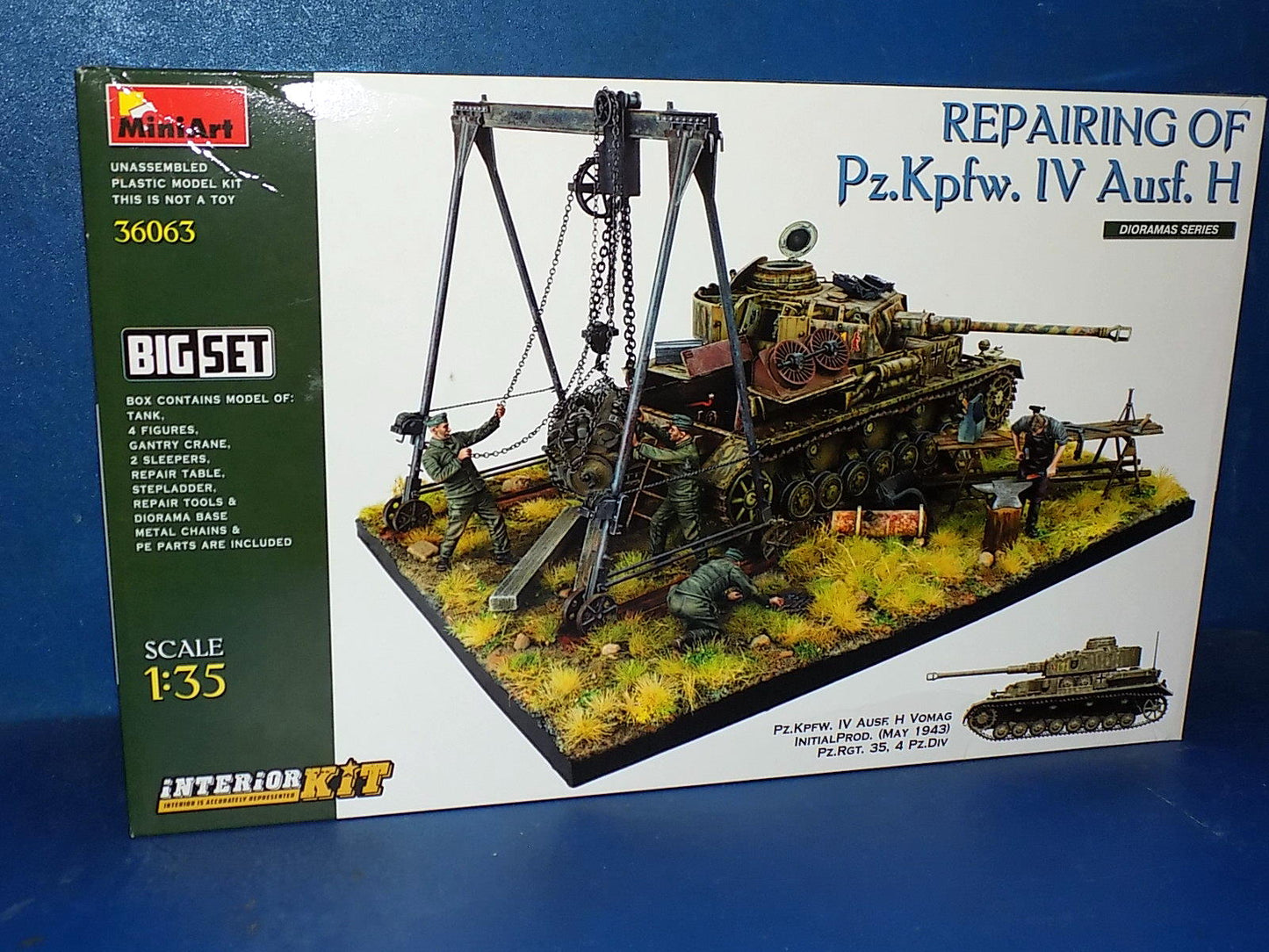1/35 Miniart - Repairing of Pz.Kpfw IV Ausf.H