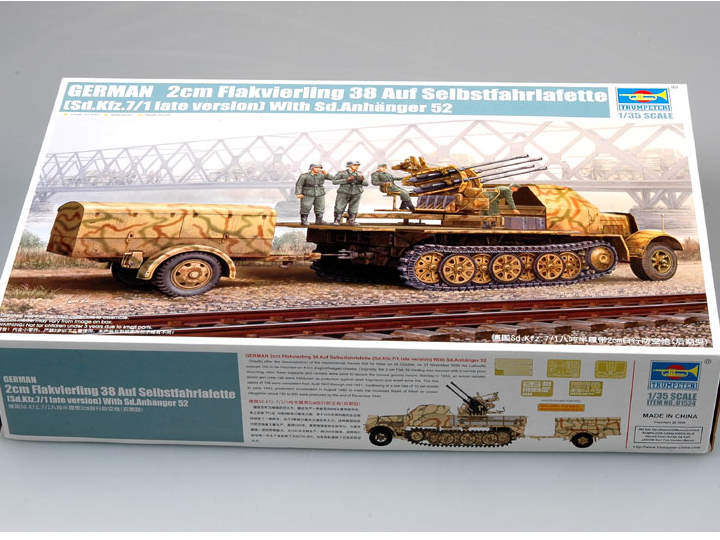 1/35 Trumpeter - Sd.Kfz 7/1 Half Track w/ 20mm Flakvierling 38 Late Version