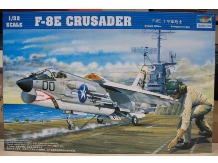 1/32 Trumpeter - F-8E Crusader
