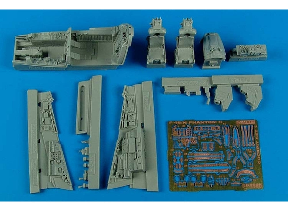 Aires 4580 1/48 McDonnell F-4B/N Phantom II cockpit set (designed to be used with Academy kits) [F-4B F-4N]
