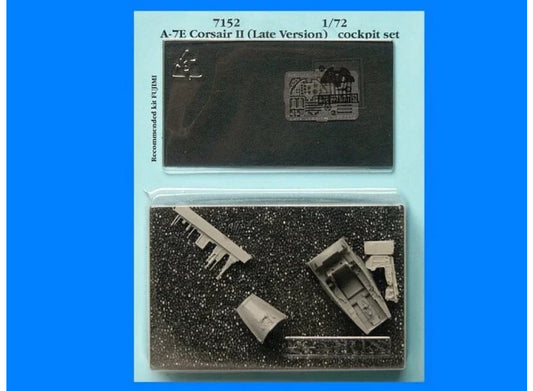 Aires 7152 1/72 Vought A-7E Corsair II cockpit set _ late version (designed to be used with Fujimi kits)