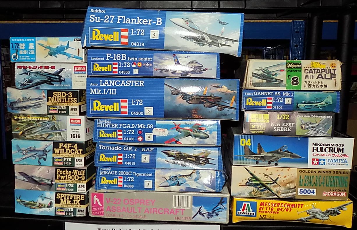 20x Various 1/72 Aircraft Kits - Poor Boxes AUC00012
