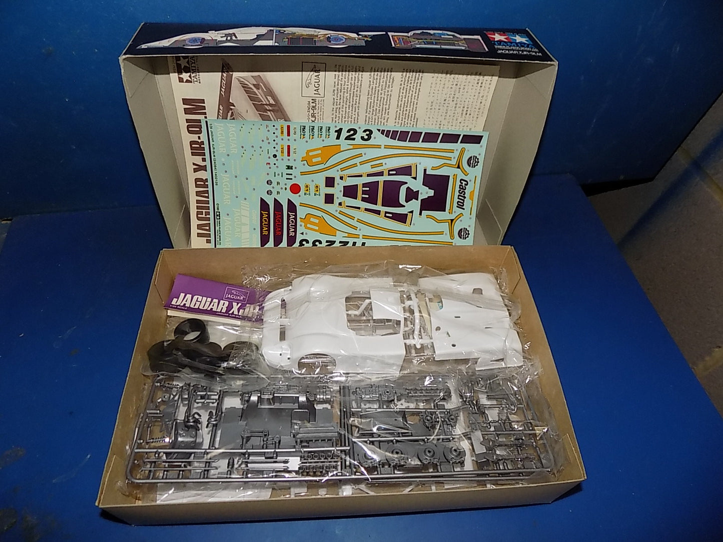 Tamiya 1/24 24084 Jaguar XJR-9LM AUC00038