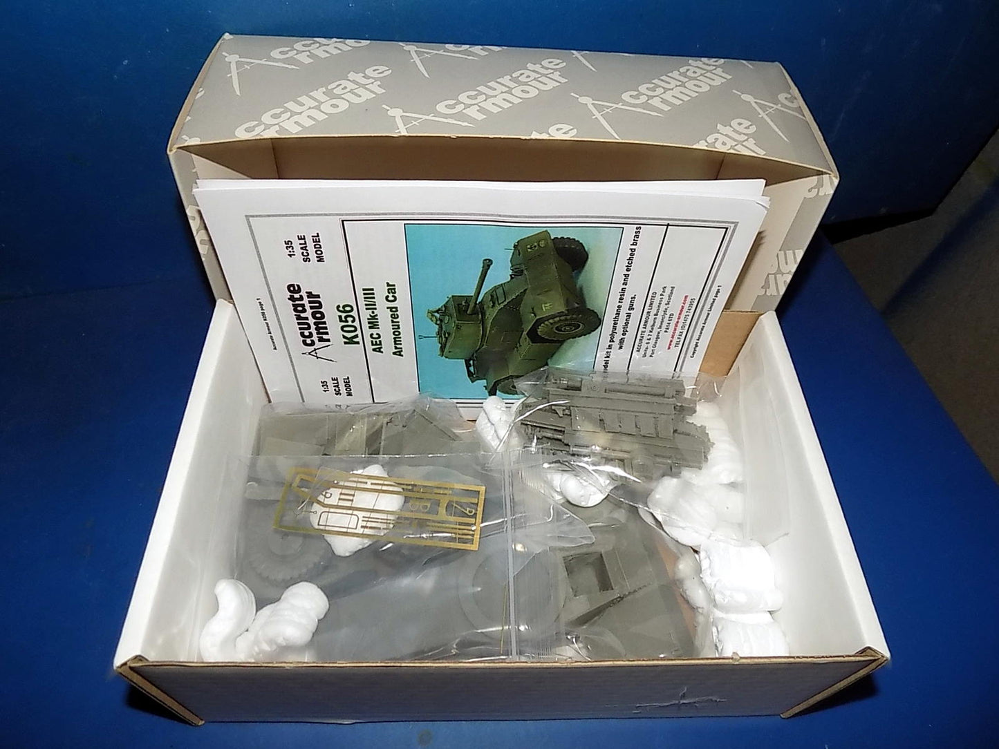 Accurate Armour 1/35 K056 AEC Armoured Car Mk-II/III AUC00040