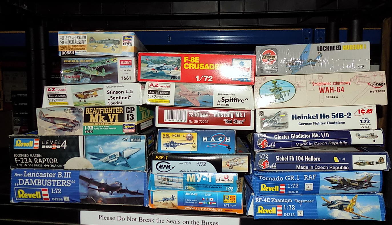 20x Various 1/72 Aircraft Kits - Poor / Tatty Boxes AUC00047