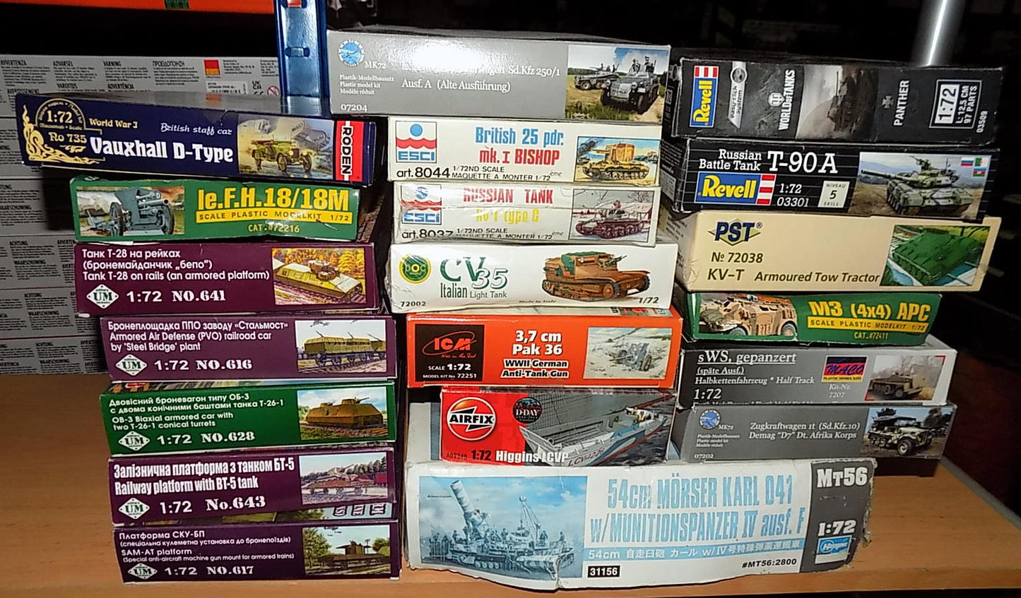 20x Various 1/72 Military Kits - Average Boxes AUC00101
