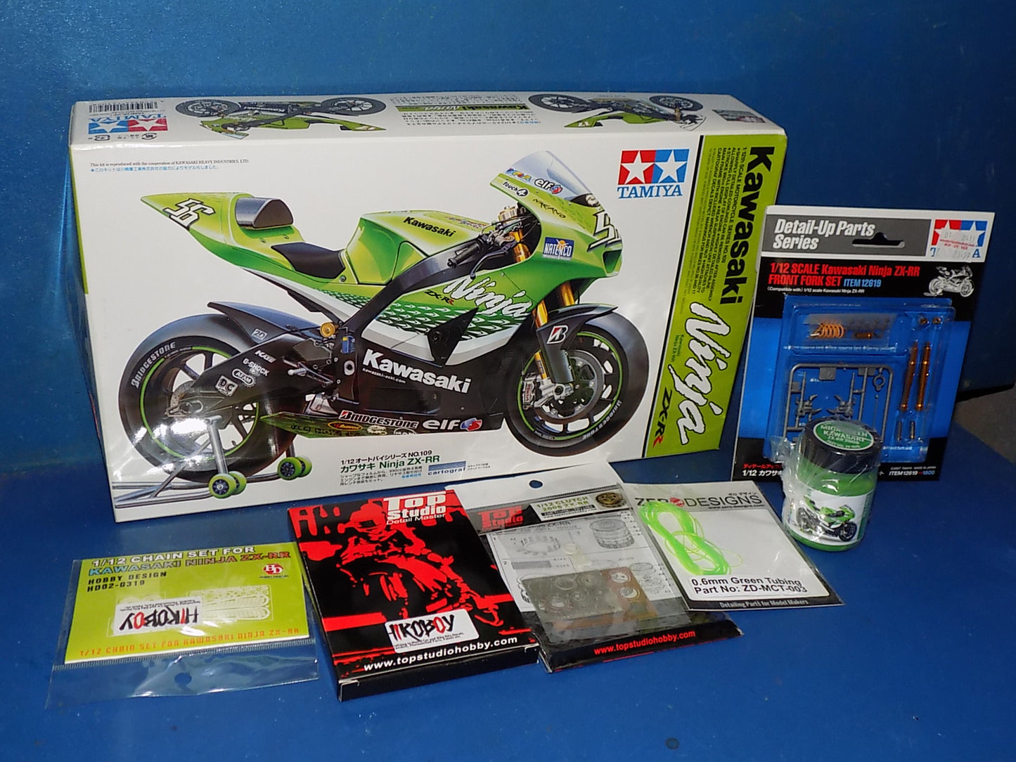 Tamiya 1/12 14109 Kawasaki Ninja ZX-RR w/Extras AUC00126