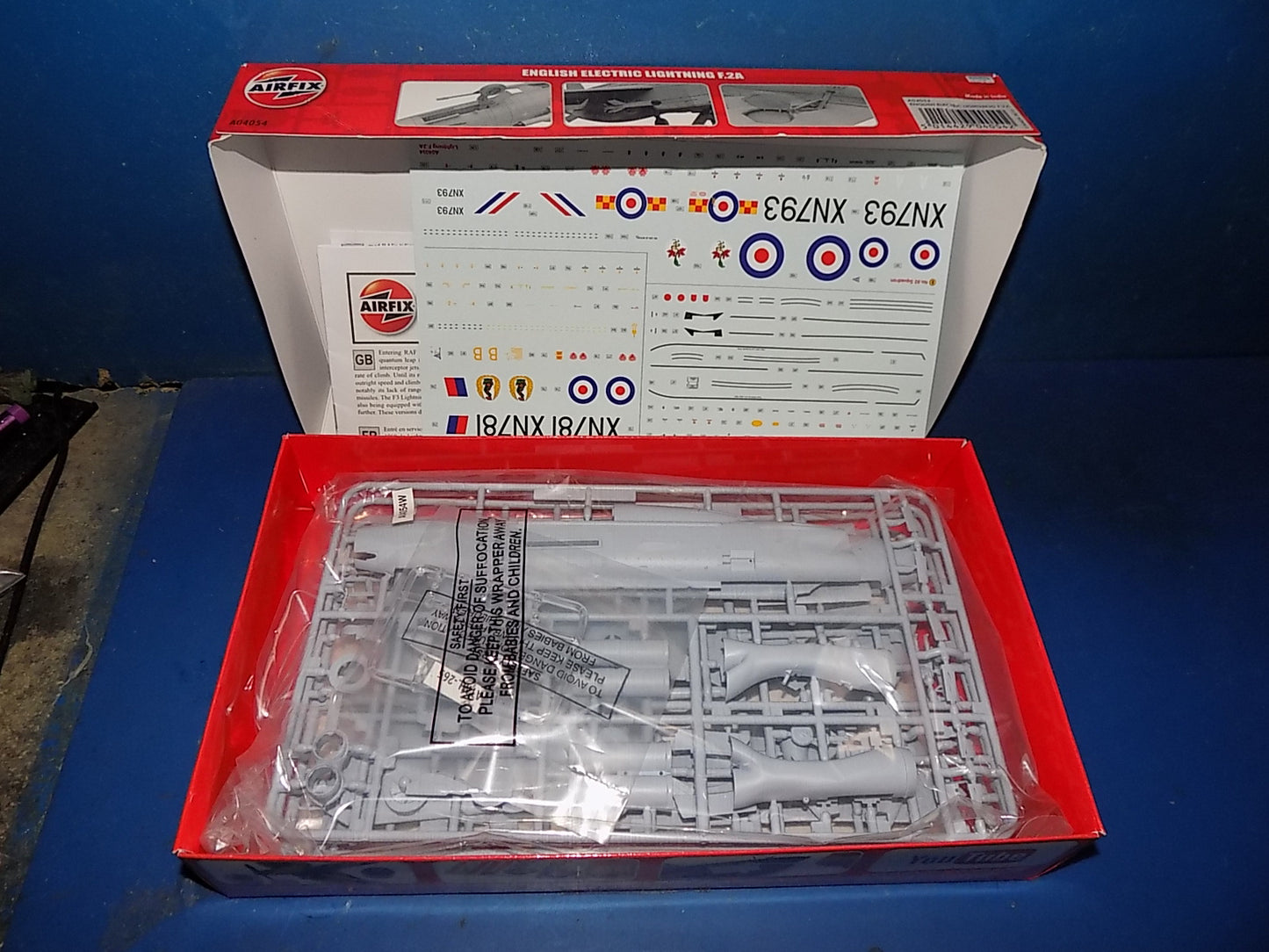 Airfix 1/72 04054 EE Lightning F.2A w/Extras AUC00128