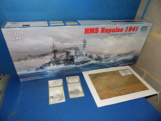 Trumpeter 1/350 05312 HMS Repulse 1944 w/Extra AUC00136