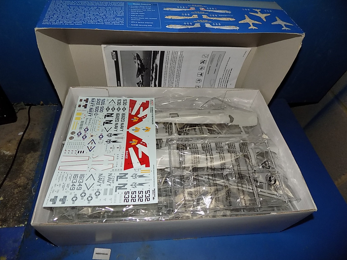 Kinetic 1/48 48044 EA-6B Prowler w/Extras AUC00166