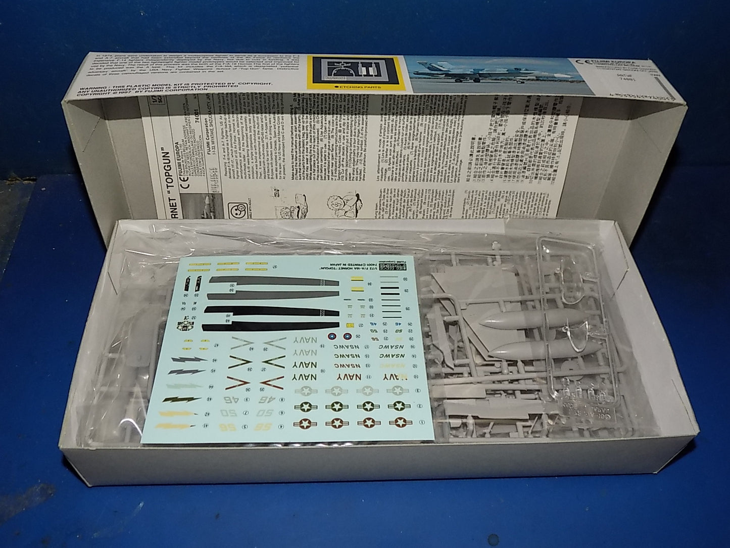 Fujimi 1/72 A-4E/F Skyhawk Top Gun & F/A-18A Hornet Top Gun AUC00169