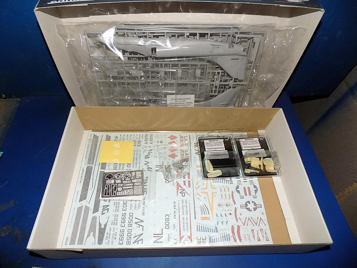 Eduard 1/48 1197 Vietnam Scooters (NO Instructions) AUC00188