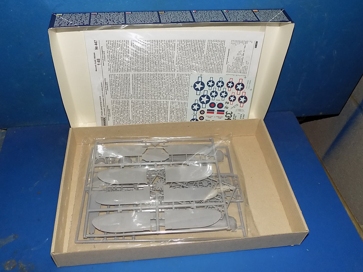 1/48 Roden 447 GB-2 Staggerwing & AModel 4802 DH.60G AUC00190