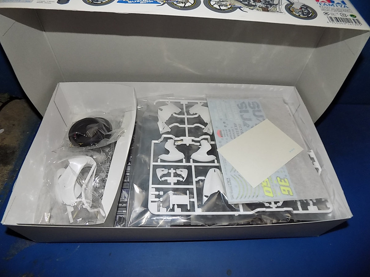 Tamiya 1/12 14139 Suzuki ECSTAR GSX-RR w/Extras (NO Instructions) AUC00203