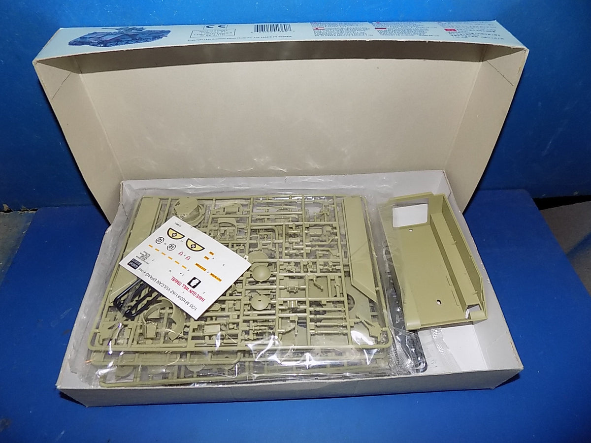 Academy M-163A1 Vulcan AA Gun w/Extras (NO Instructions) AUC00229