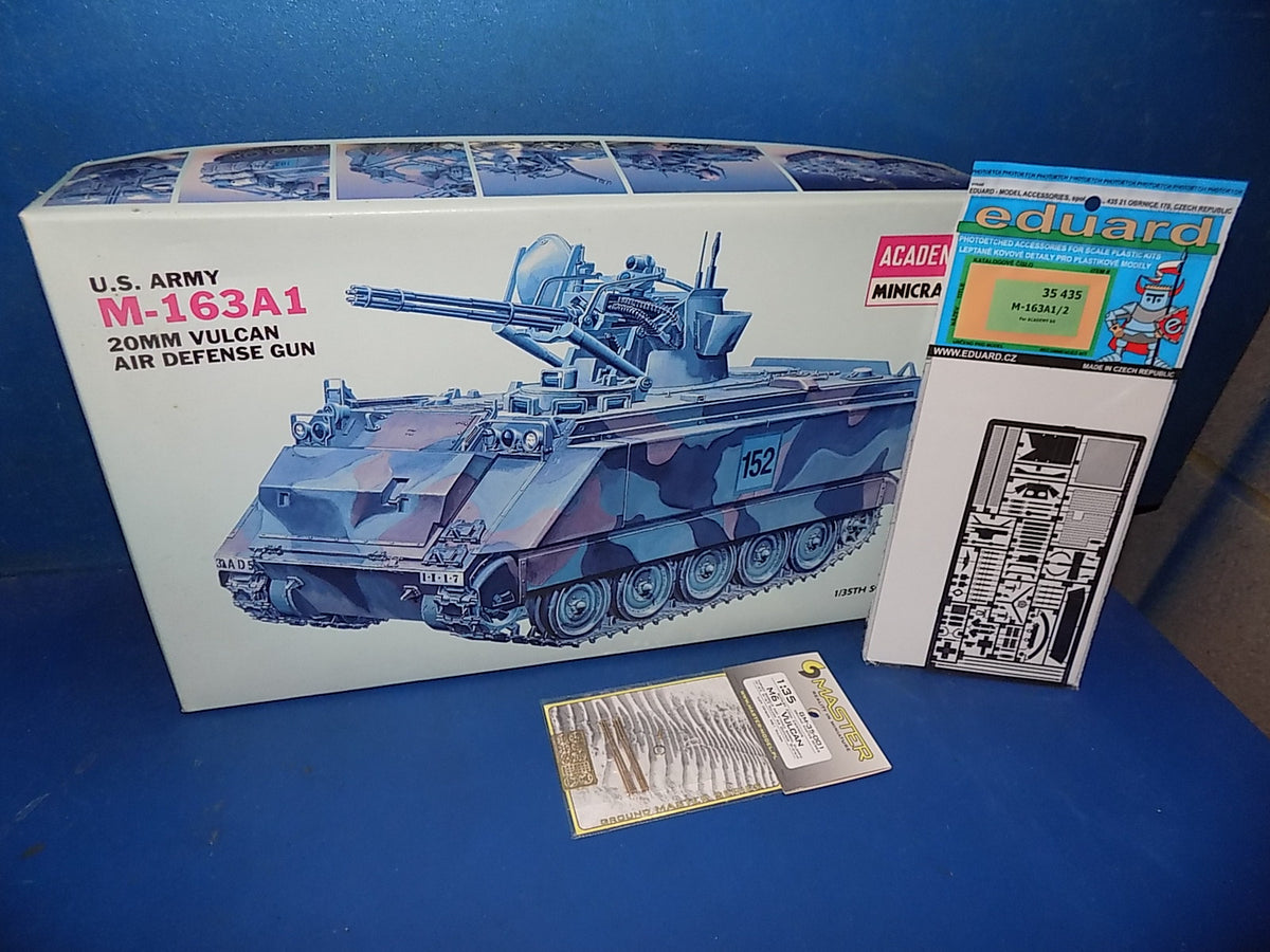 Academy M-163A1 Vulcan AA Gun w/Extras (NO Instructions) AUC00229