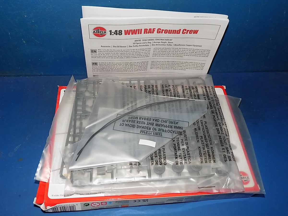 Airfix 1/48 Spitfire TR.9, Folland Gnat, Ground Crew, 15-CWT Truck AUC00247