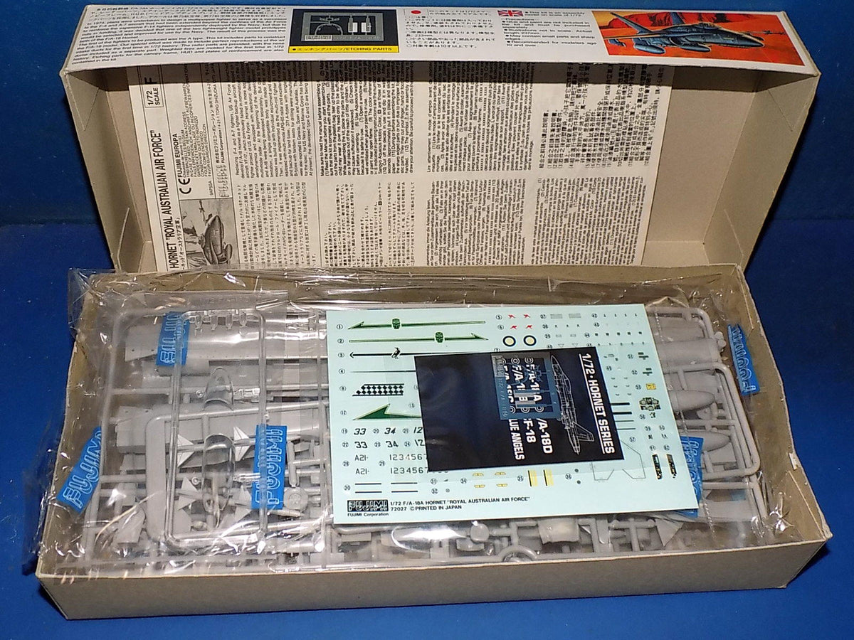 Fujimi 1/72 KA-6D Tanker & F/A-18A Hornet AUC00256