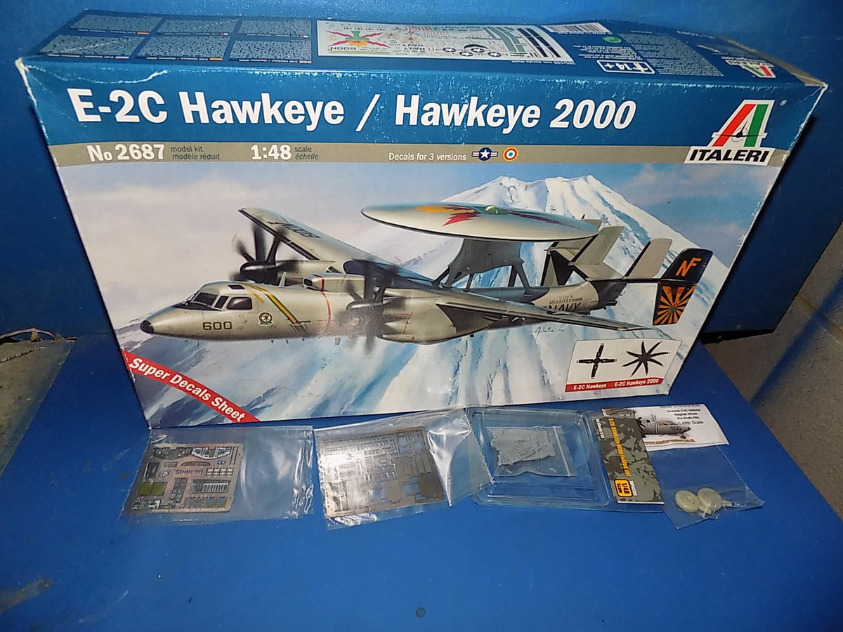 Italeri 1/48 2687 E-2C Hawkeye 2000 w/Extras AUC00263