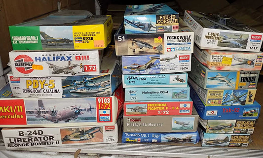 20 Various 1/72 Aircraft Kits - Tatty Boxes JBL0033