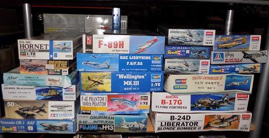 20 Various 1/72 Aircraft Kits - Tatty Boxes JBL0056