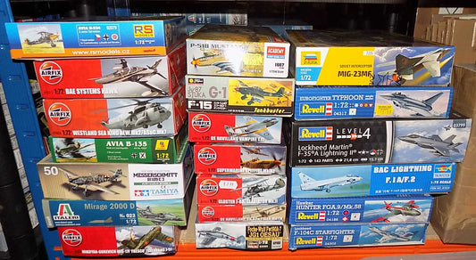 20 Various 1/72 Aircraft Kits - Tatty Boxes JBL0085