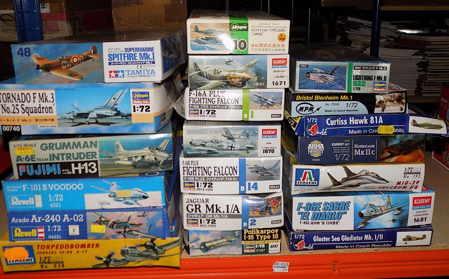 20 Various 1/72 Aircraft Kits - Tatty Boxes JBL0121