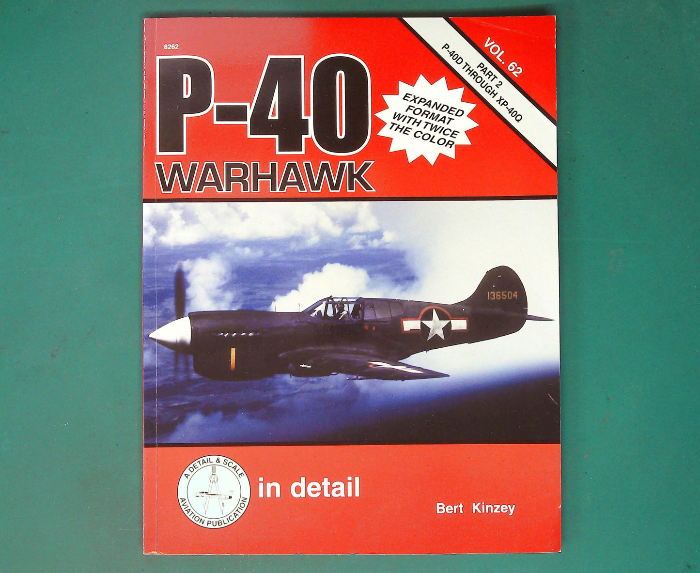 Detail and Scale MFS54879  Vol 62: P-40 Warhawk
