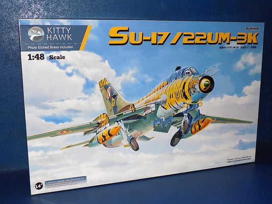 1/48 Kitty Hawk - Sukhoi Su-17 / 22UM-3K