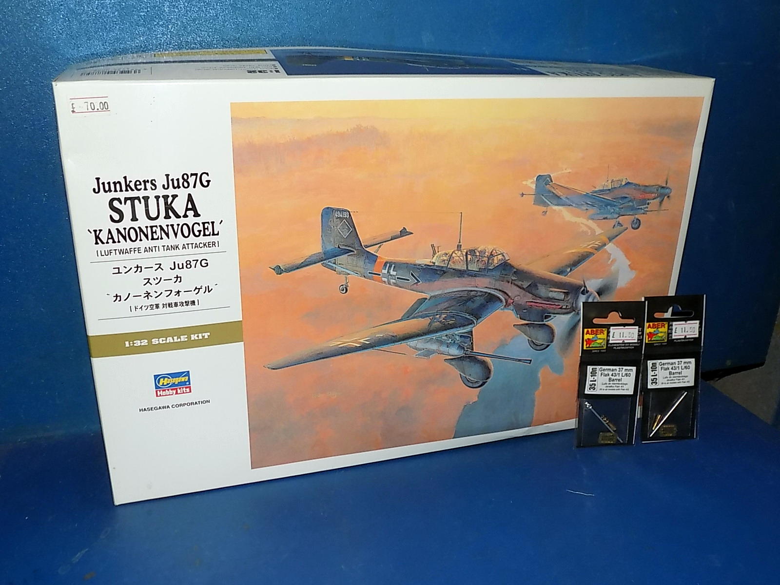 1/32 Hasegawa - Junkers Ju87G Stuka Kanonenvogel w/Extra