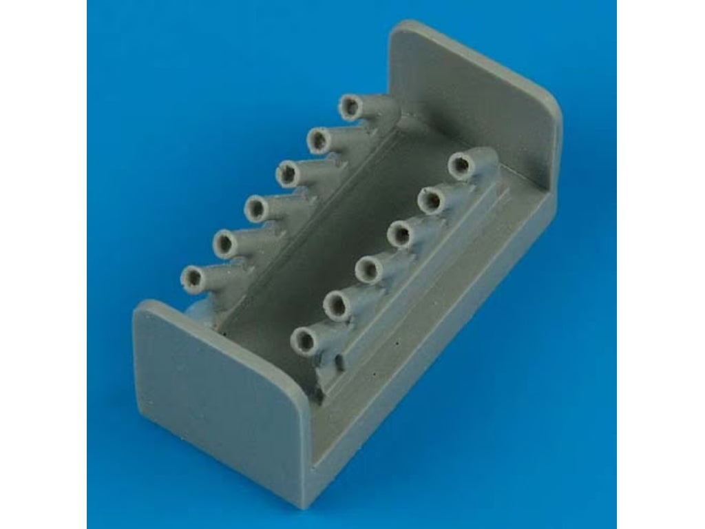 Quickboost 48183 1/48 Supermarine Spitfire Mk.IX exhausts - round (designed to be used with Hasegawa kits)